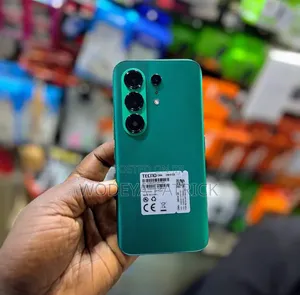 New Tecno Camon 50 Pro 256 GB Green