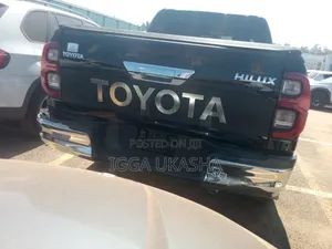 Toyota Hilux 2019 Black