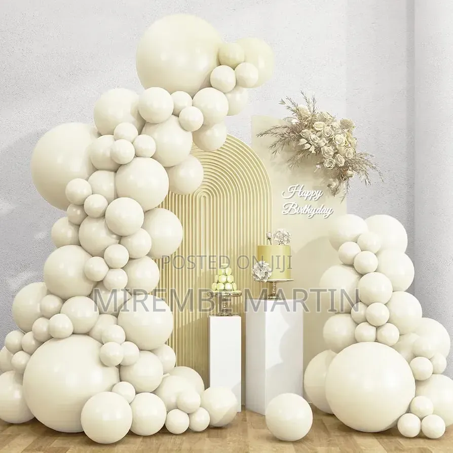 100pcs 12′′ 3.2g Party Time Standard Ivory White Latex Balloons.
