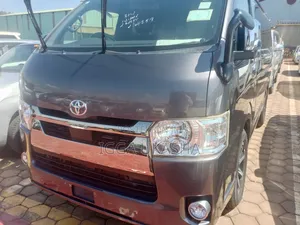 Toyota Hilux 2020 Gray