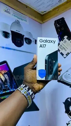 New Samsung Galaxy A17 5G 256 GB Purple