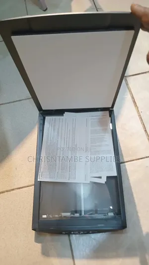 Canon CanoScan LiDE 110 Scanner