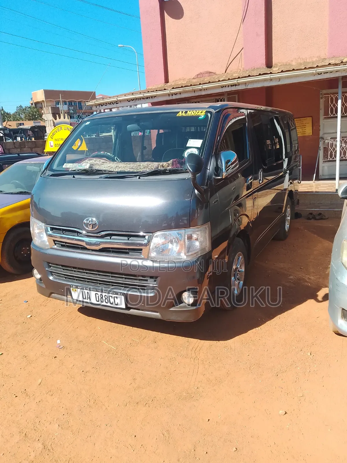 Toyota HiAce 2013 Grey