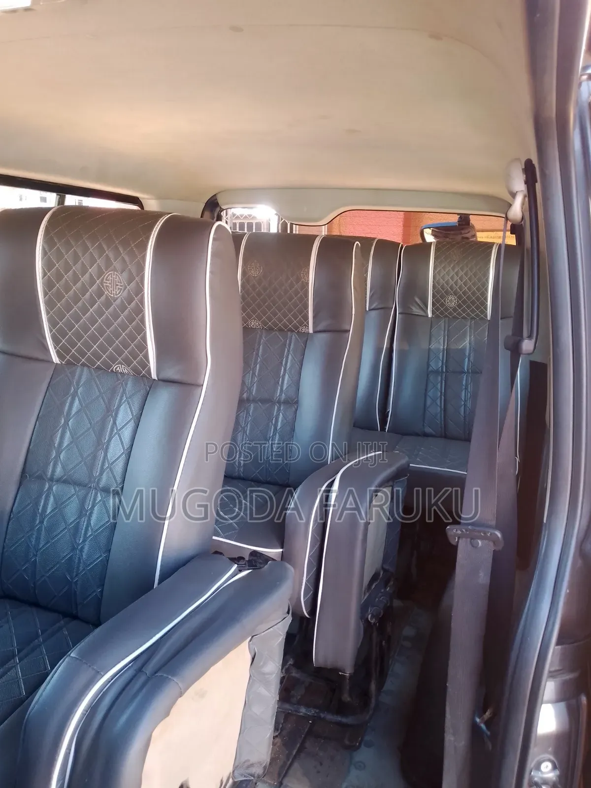 Toyota HiAce 2013 Grey