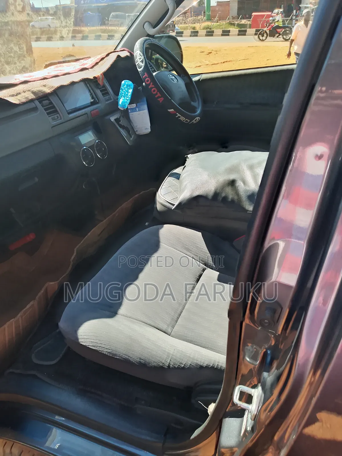 Toyota HiAce 2013 Grey