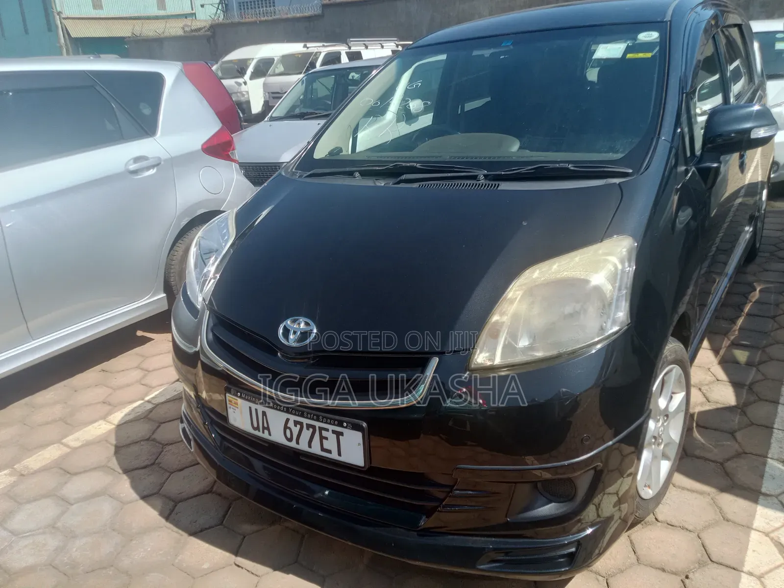 Toyota Passo Sette 2011 Black