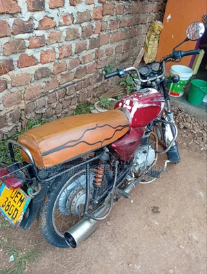 Bajaj Boxer 100 2016 Red