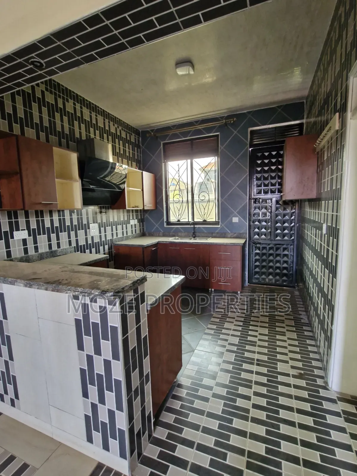 2bdrm Apartment in Kyaliwajala Nabwojo, Central Division for rent