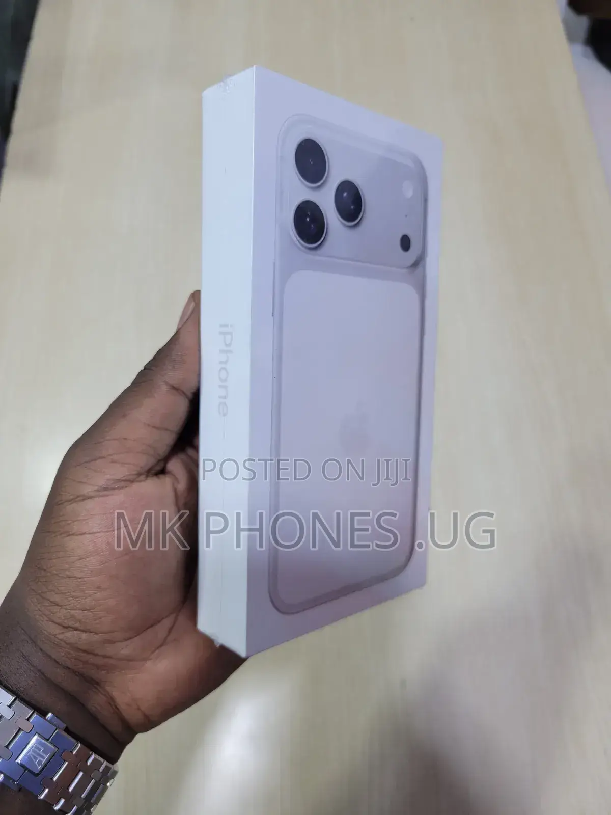 New Apple iPhone 17 Pro Max 1 TB Silver