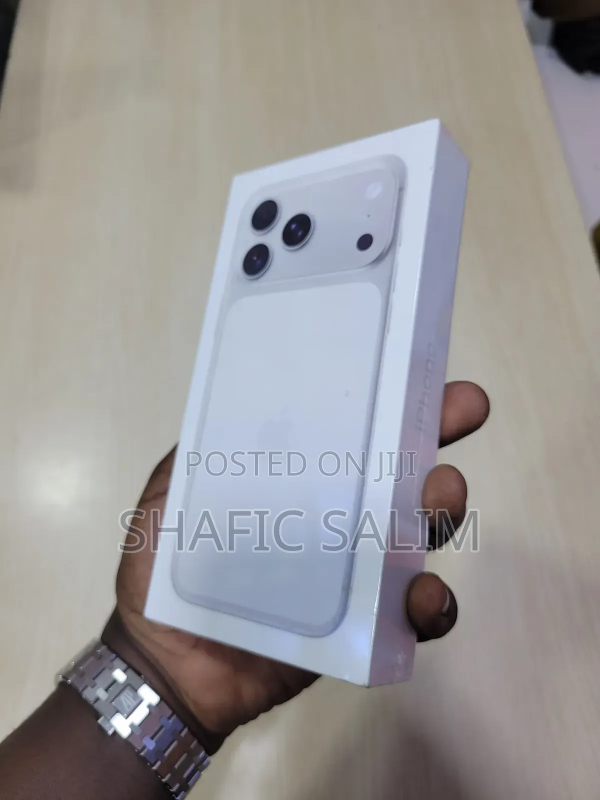 New Apple iPhone 17 Pro Max 1 TB Silver