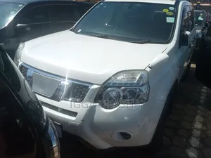 Nissan X-Trail 2011 White