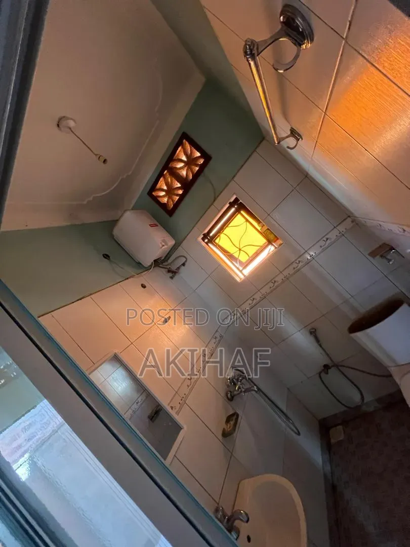 2bdrm House in Ndejje Kanaaba, Makindye for sale