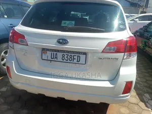 Subaru Outback 2012 White