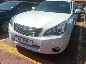Subaru Outback 2012 White