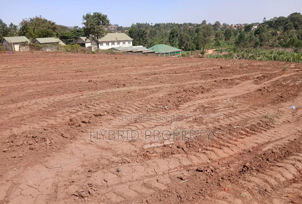 Prime Plots for Sale at Namusera~Wakiso Tarmac Divine Land Estate.
