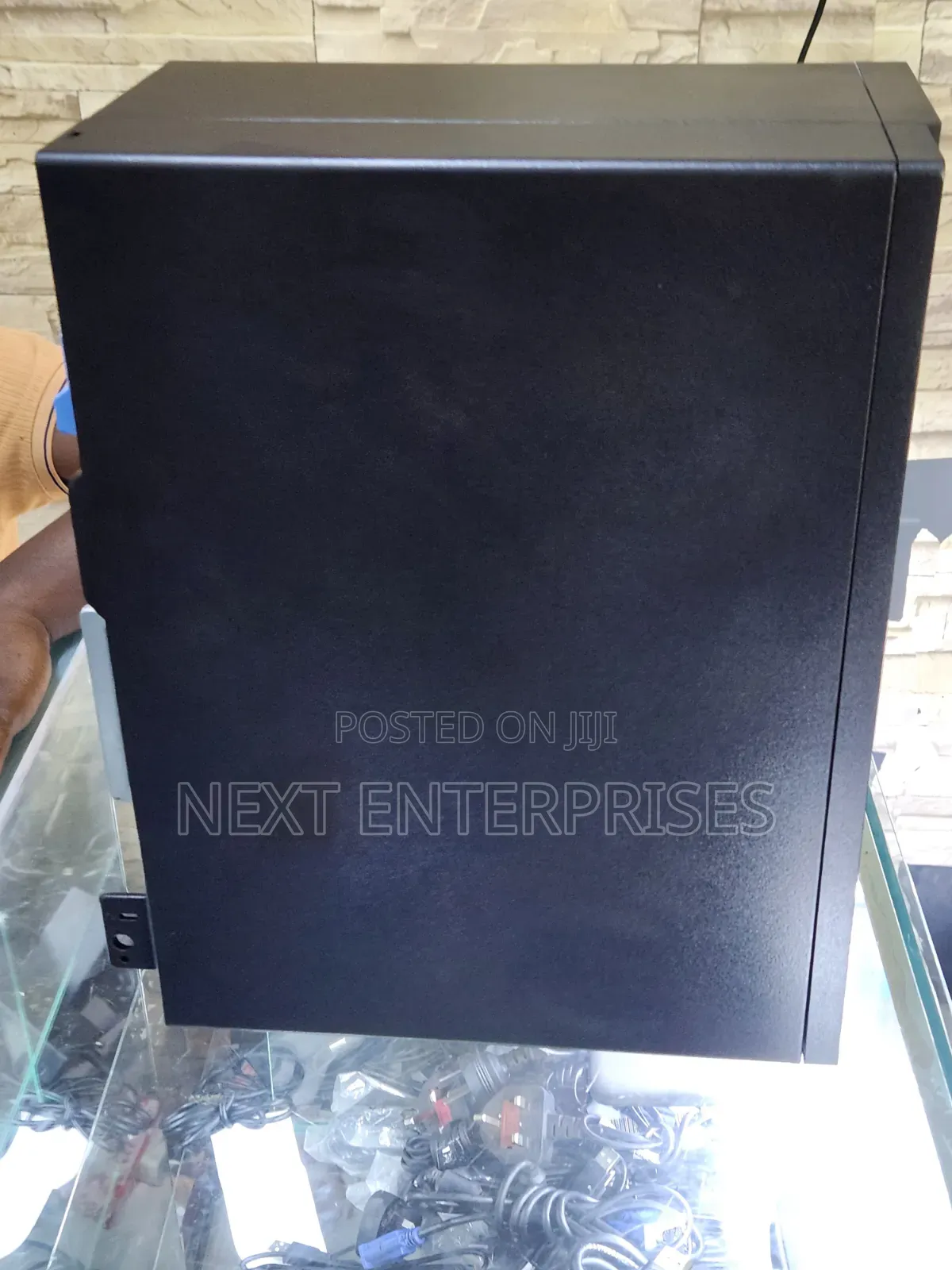 Desktop Computer Dell Optiplex 5060 8GB Intel Core i5 HDD 500GB