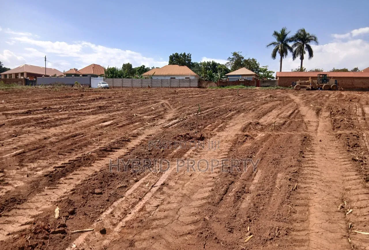 Prime Plots for Sale at Namusera~Wakiso Tarmac Divine Land Estate.