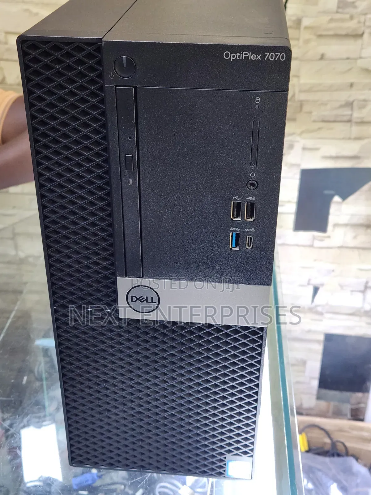 Desktop Computer Dell OptiPlex 7070 8GB Intel Core i7 HDD 500GB