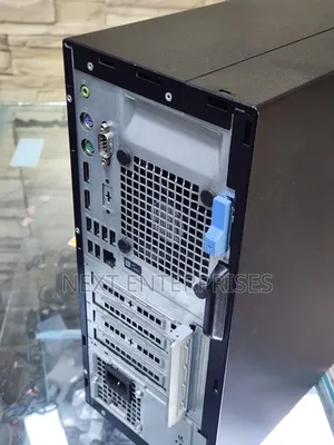 Desktop Computer Dell OptiPlex 7070 8GB Intel Core i7 HDD 500GB