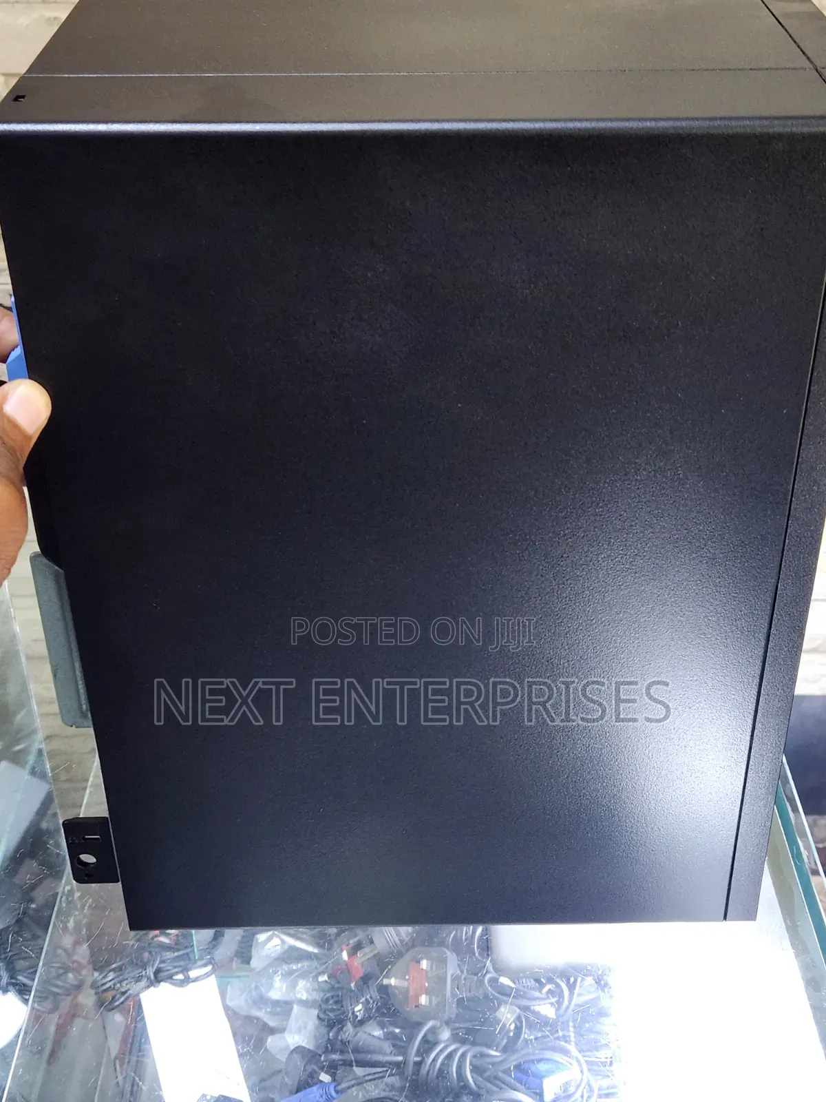 Desktop Computer Dell OptiPlex 7070 8GB Intel Core i7 HDD 500GB
