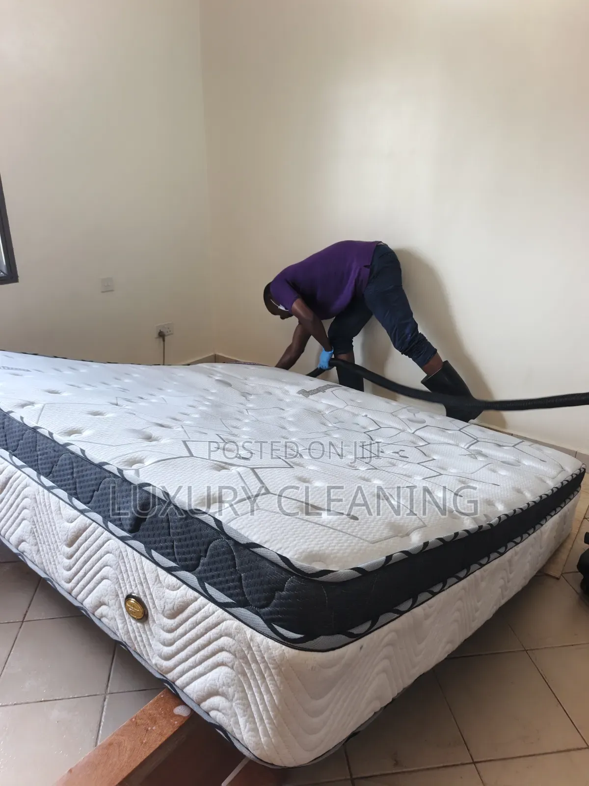 Mattress Detailed Cleaning and Instantly Drying
