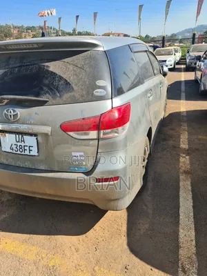 Toyota Wish 2012 Silver
