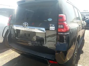 Toyota Land Cruiser Prado 2018 Black
