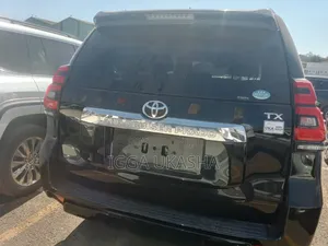 Toyota Land Cruiser Prado 2018 Black