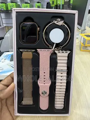 HainoTeko SQ-16 Mini Smartwatch Has Amoled Screen, Bracelet & 3straps