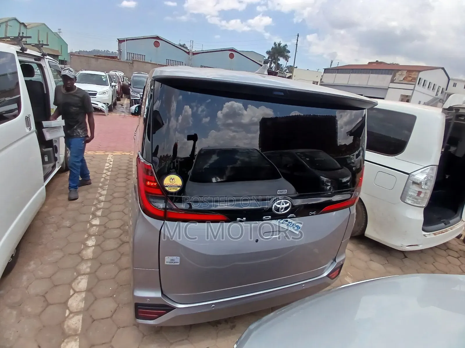 Toyota Noah 2022 Gray