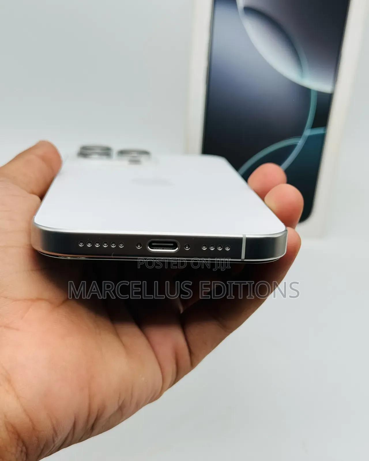 New Apple iPhone 16 Pro Max 256 GB White