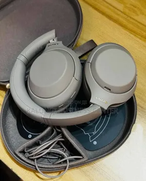 Sony WH-1000XM4