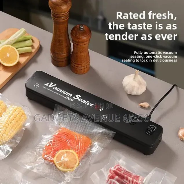 Automatic Household Food Vacuum Sealer Used to Remove Air F