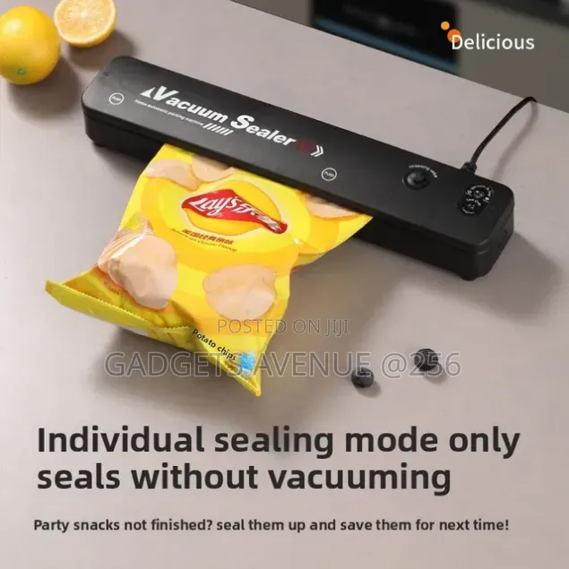 Automatic Household Food Vacuum Sealer Used to Remove Air F