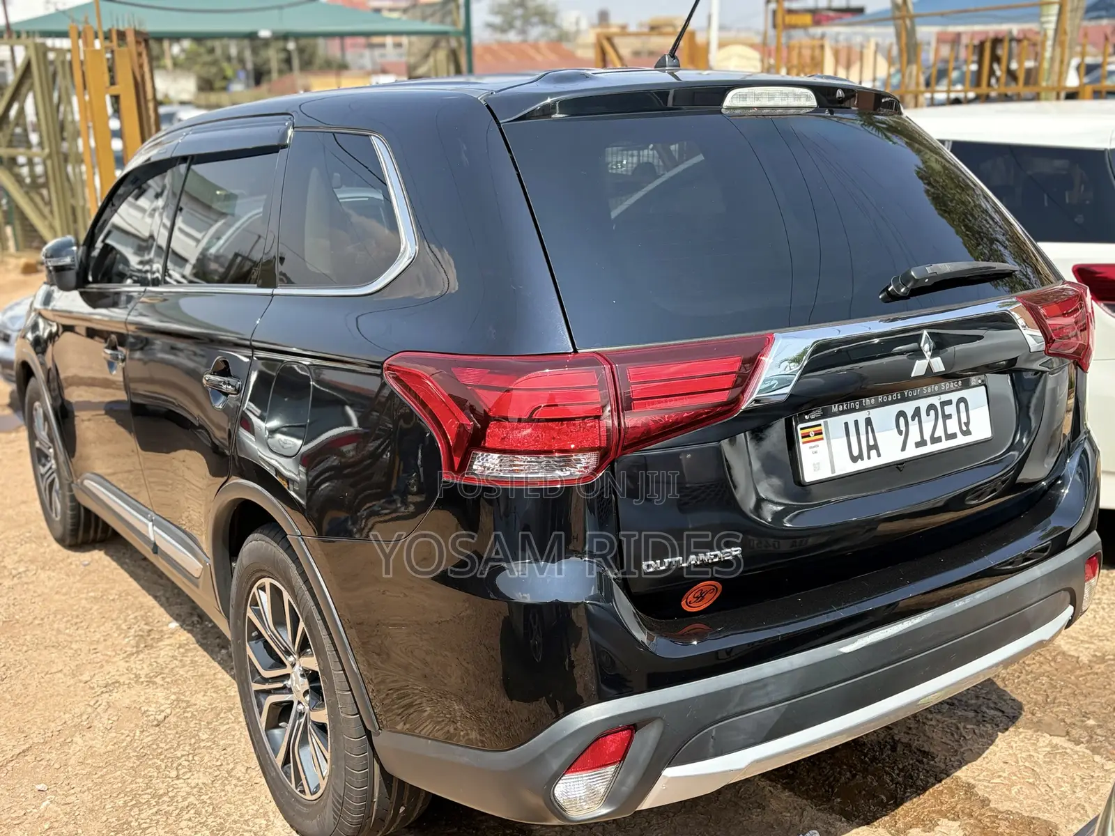 Mitsubishi Outlander 2.0 PHEV AWD 2017 Black