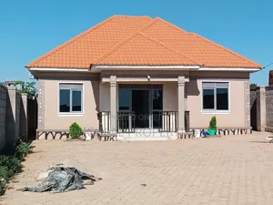 3bdrm House in Kasangati Kitti 180M, Kawempe for sale