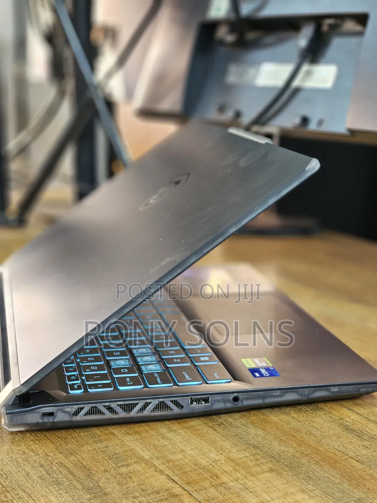 New Laptop MSI Cyborg 15 16GB Intel Core i7 SSD 1T