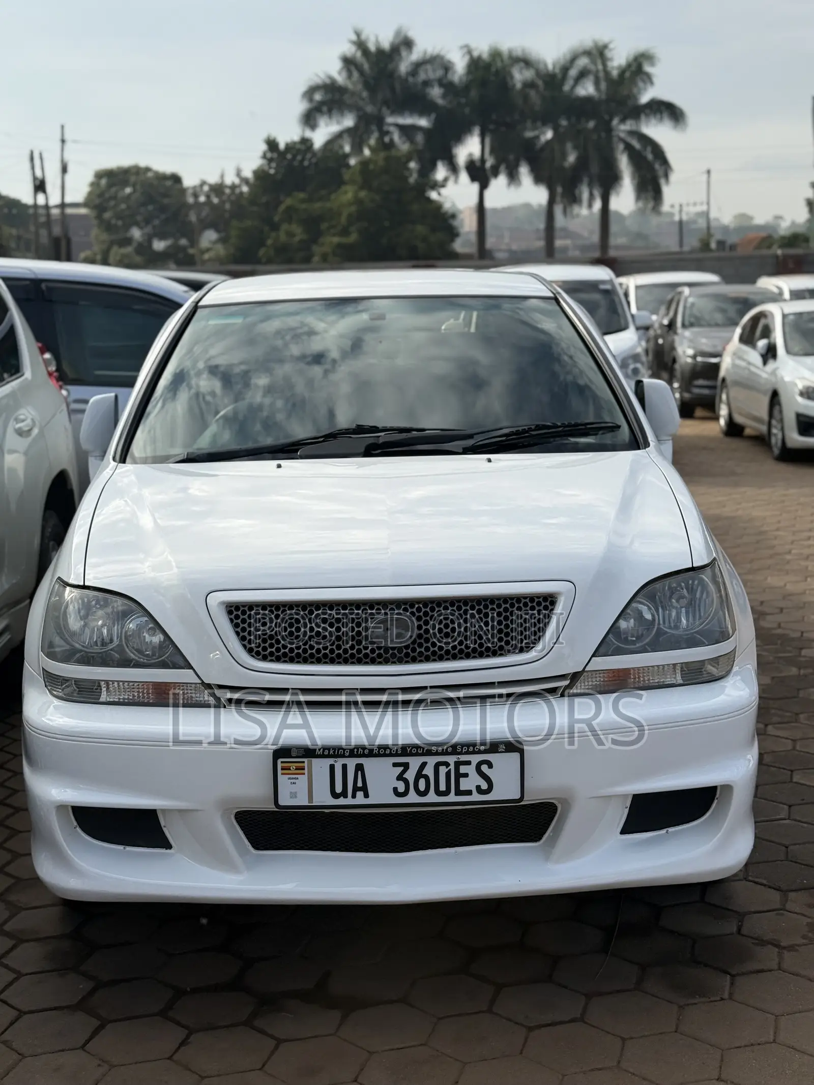 Toyota Harrier 2.2 16V 2002 White