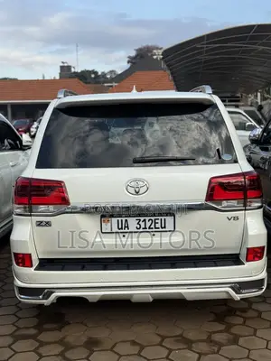 Toyota Land Cruiser 4.6 V8 AX G Selection 2017 White