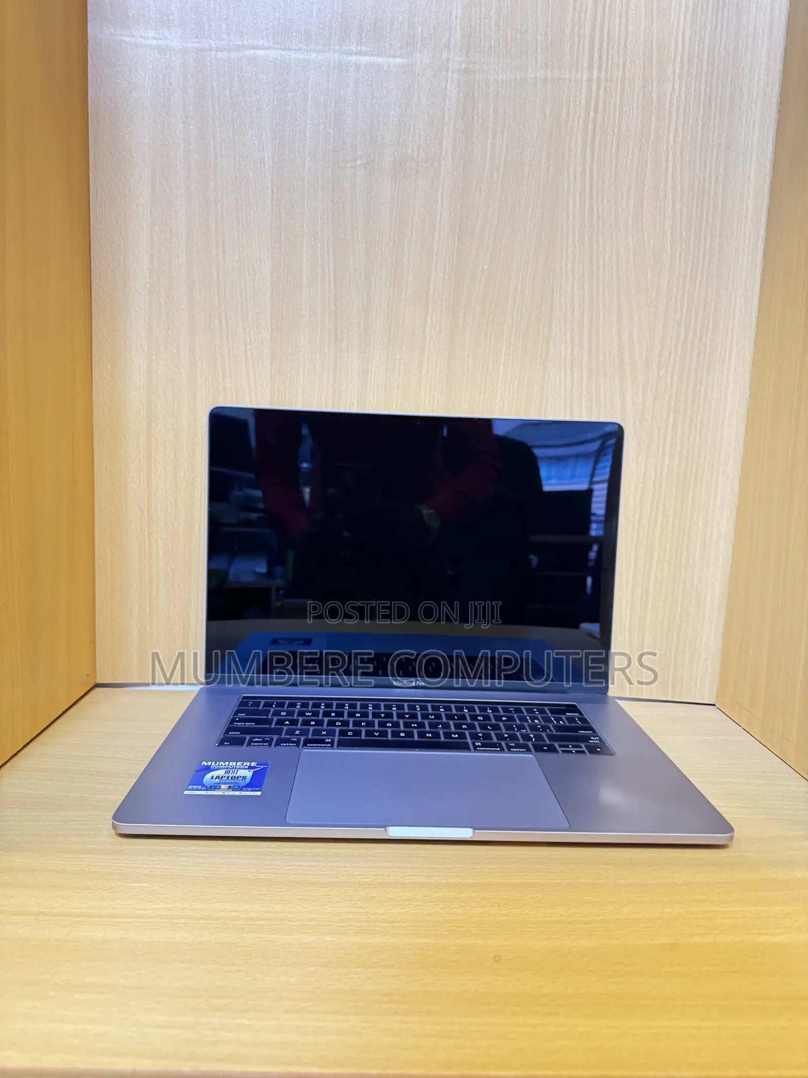 Laptop Apple MacBook Pro 2017 16GB Intel Core i7 SSD 512GB