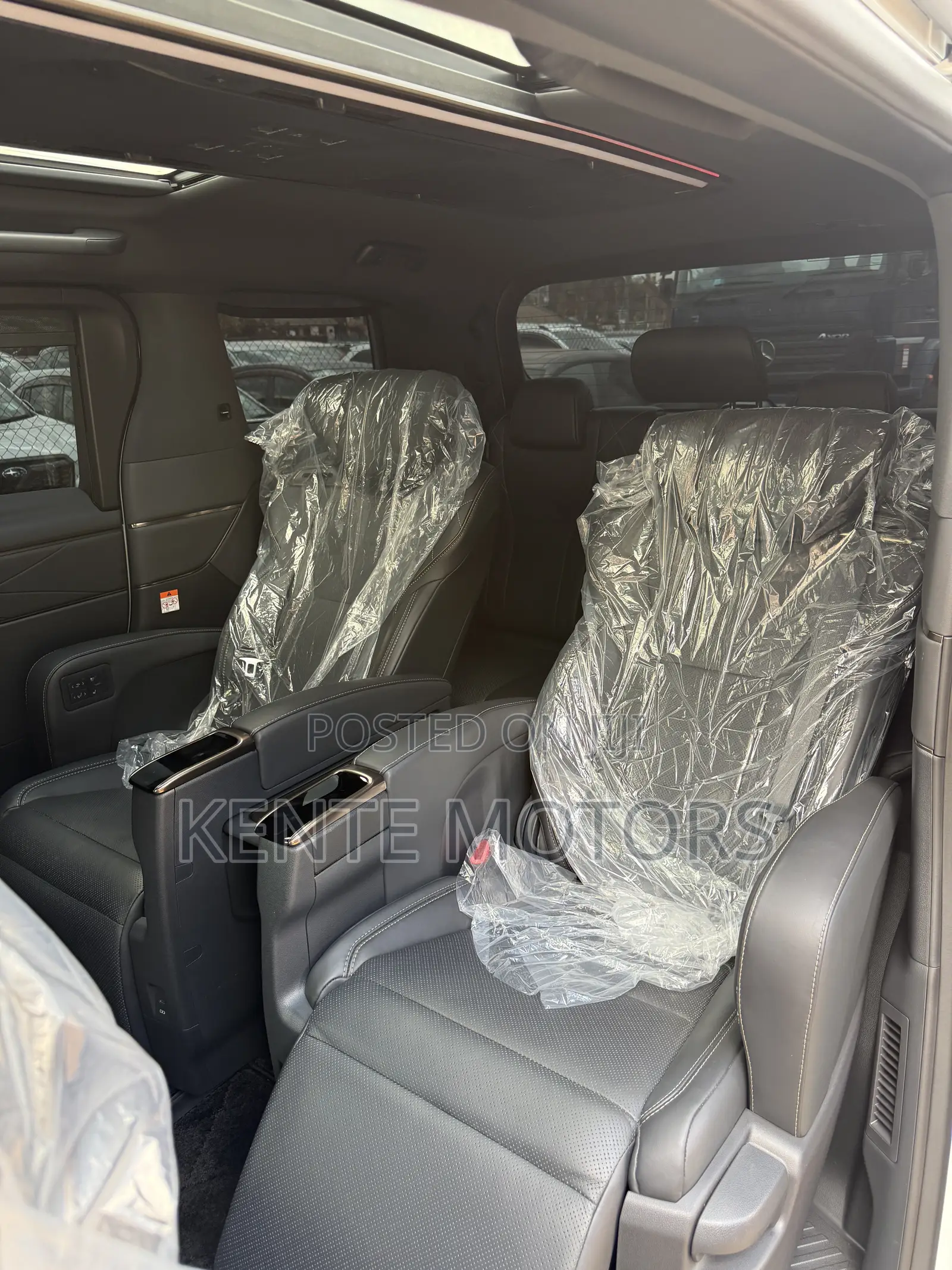 Toyota Vellfire Executive Lounge Hybrid E-Four 7-Seater 2025 White