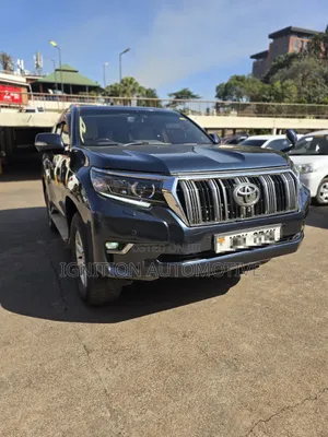 Toyota Land Cruiser Prado 2.8 2018 Blue