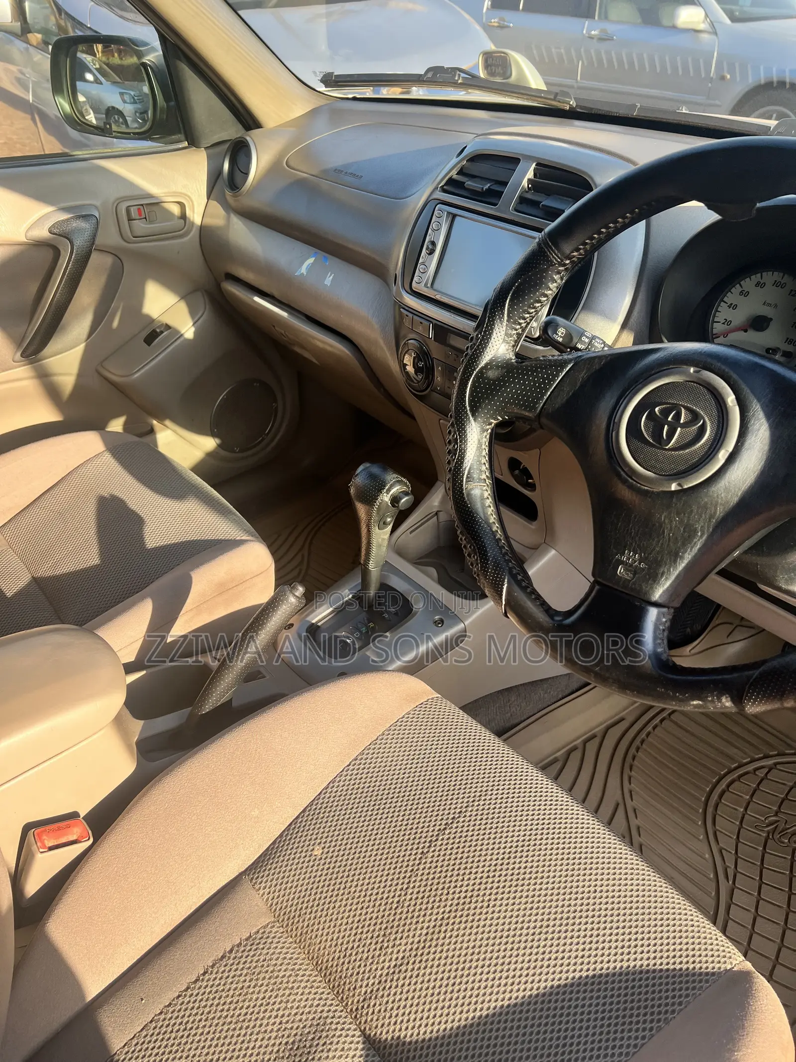 Toyota RAV4 Automatic 2000 Gold
