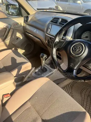 Toyota RAV4 Automatic 2000 Gold