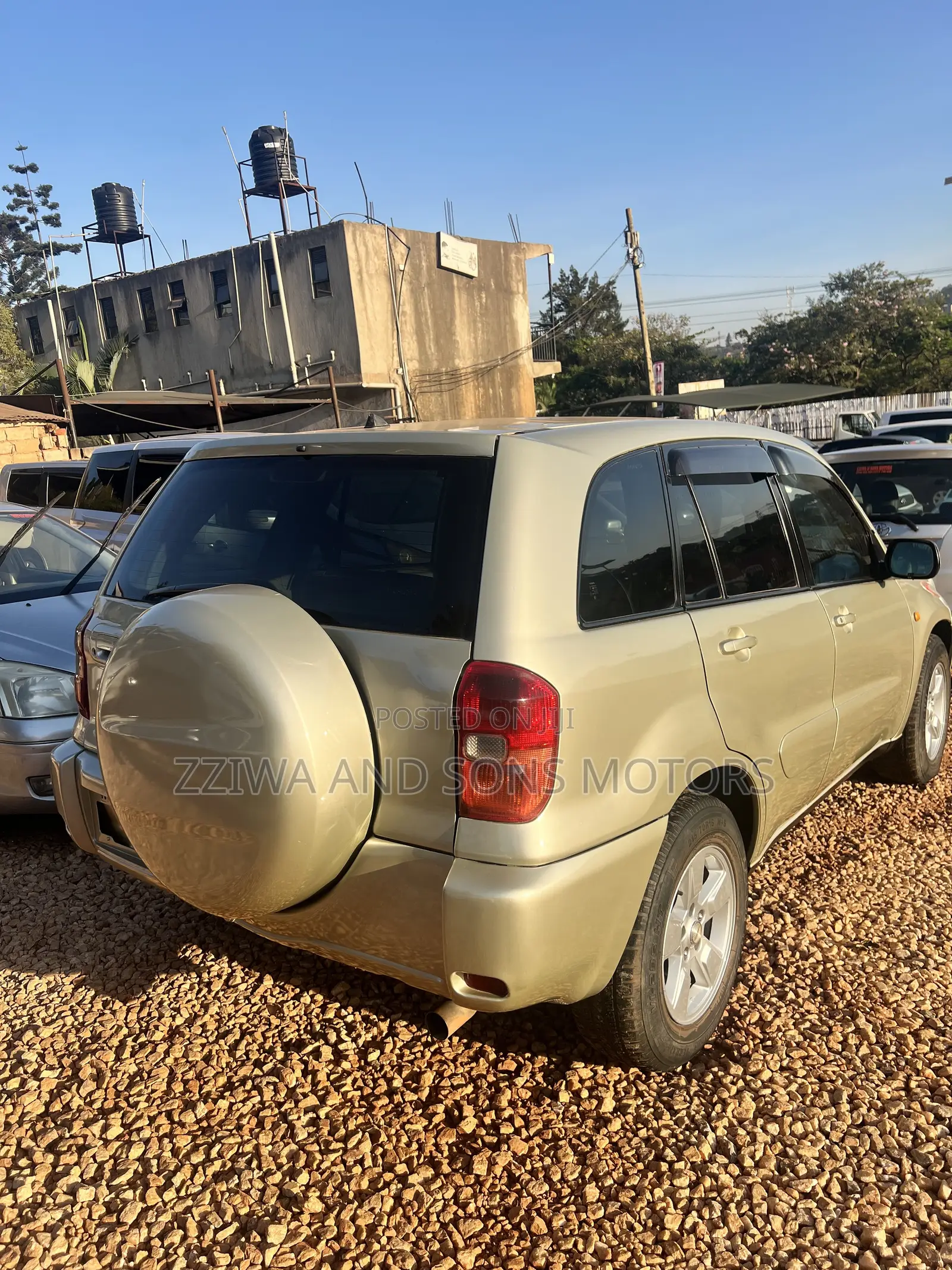 Toyota RAV4 Automatic 2000 Gold