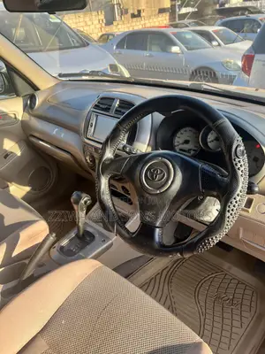 Toyota RAV4 Automatic 2000 Gold