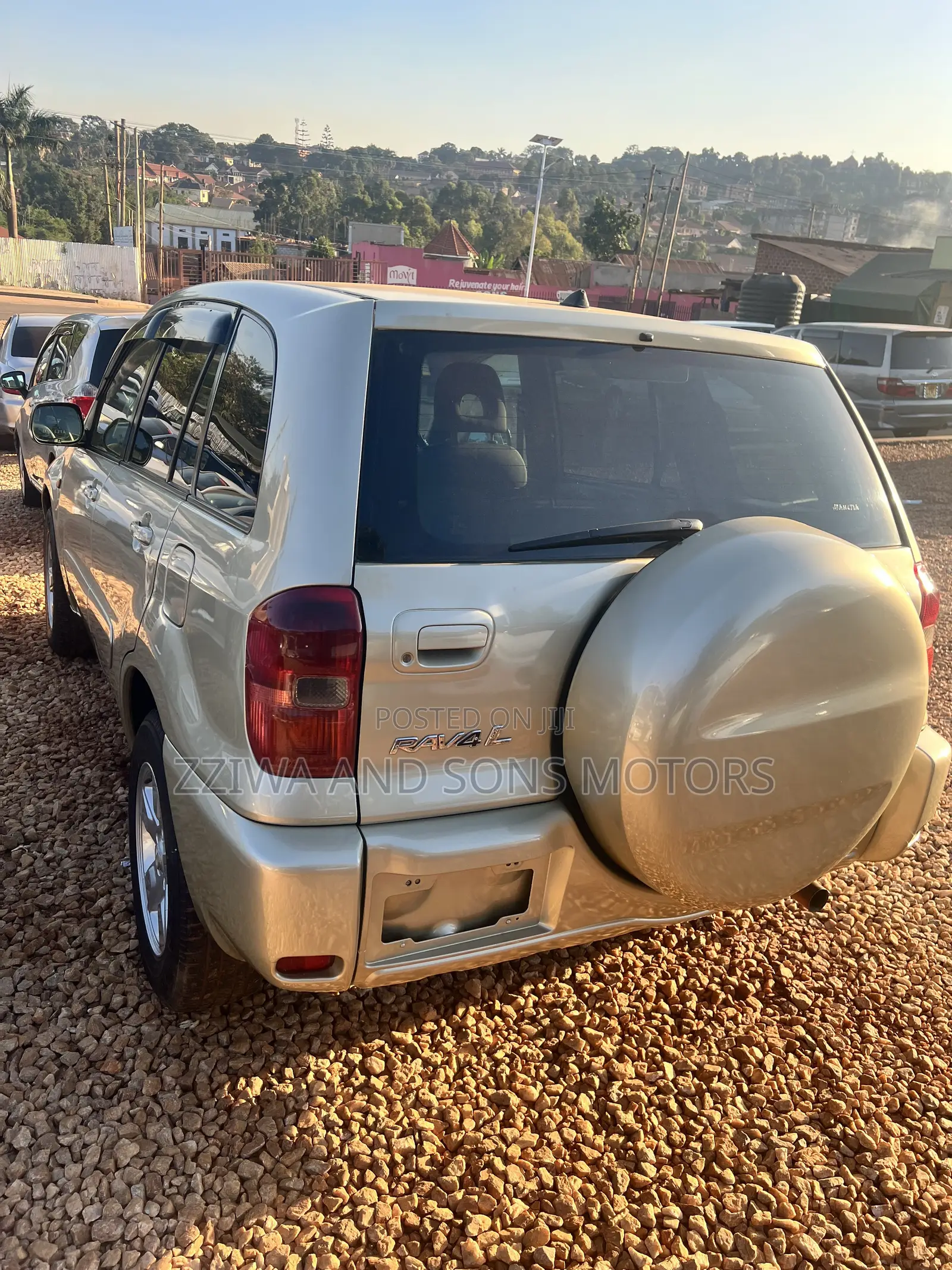 Toyota RAV4 Automatic 2000 Gold
