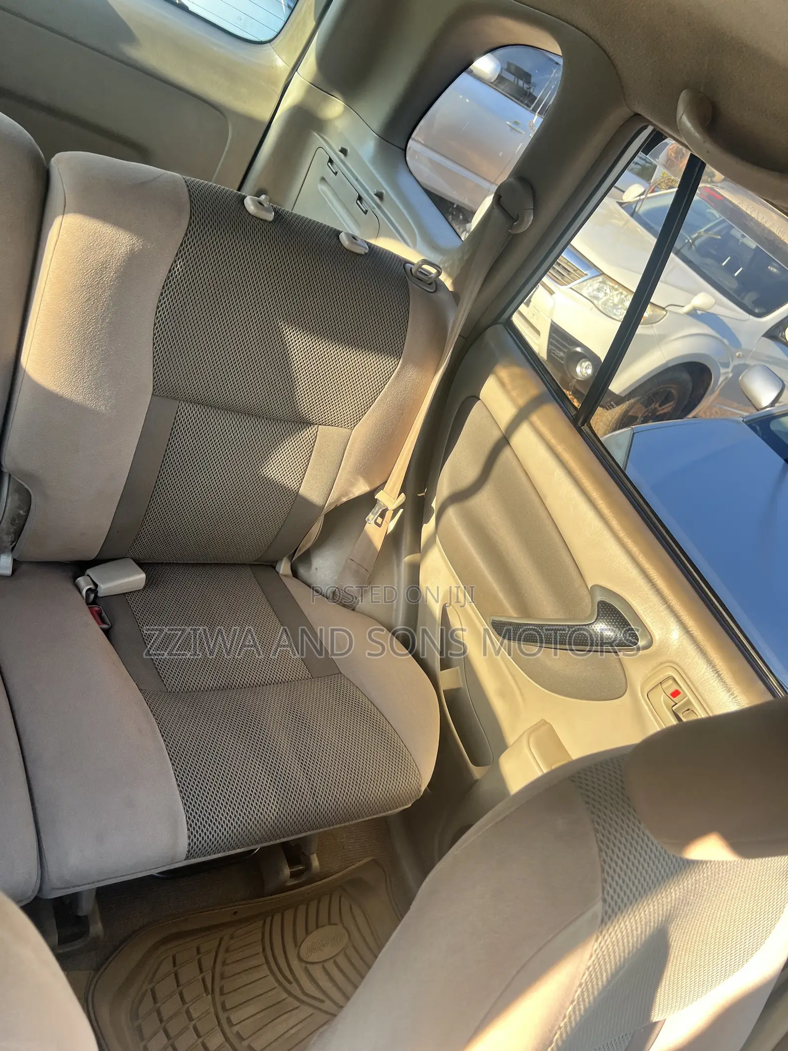 Toyota RAV4 Automatic 2000 Gold