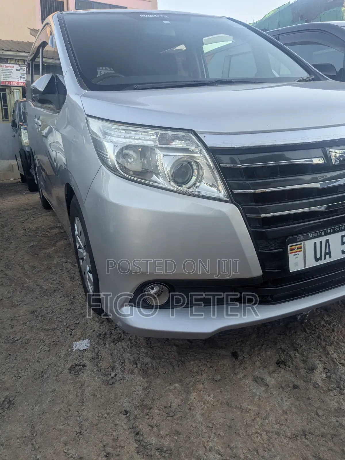 Toyota Noah 2015 Silver