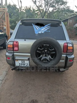 Toyota RAV4 Automatic 2000 Gray